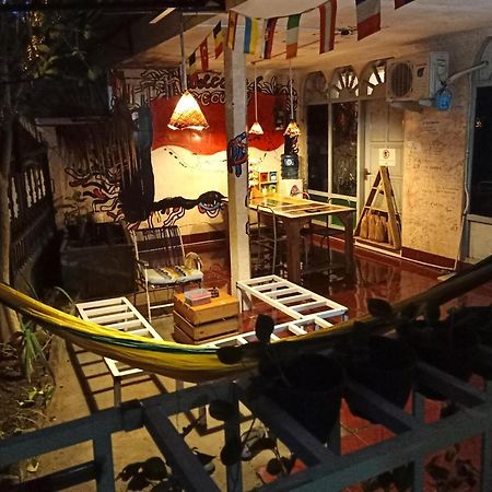 Deoplet Homestay & Gallery Yogyakarta Exterior foto